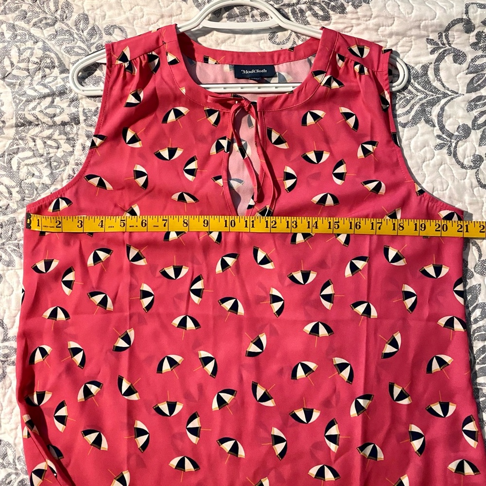 ModCloth Sleeveless Top, Size Large - Picture 3 of 3